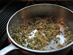 Crumbed tom, in skillet